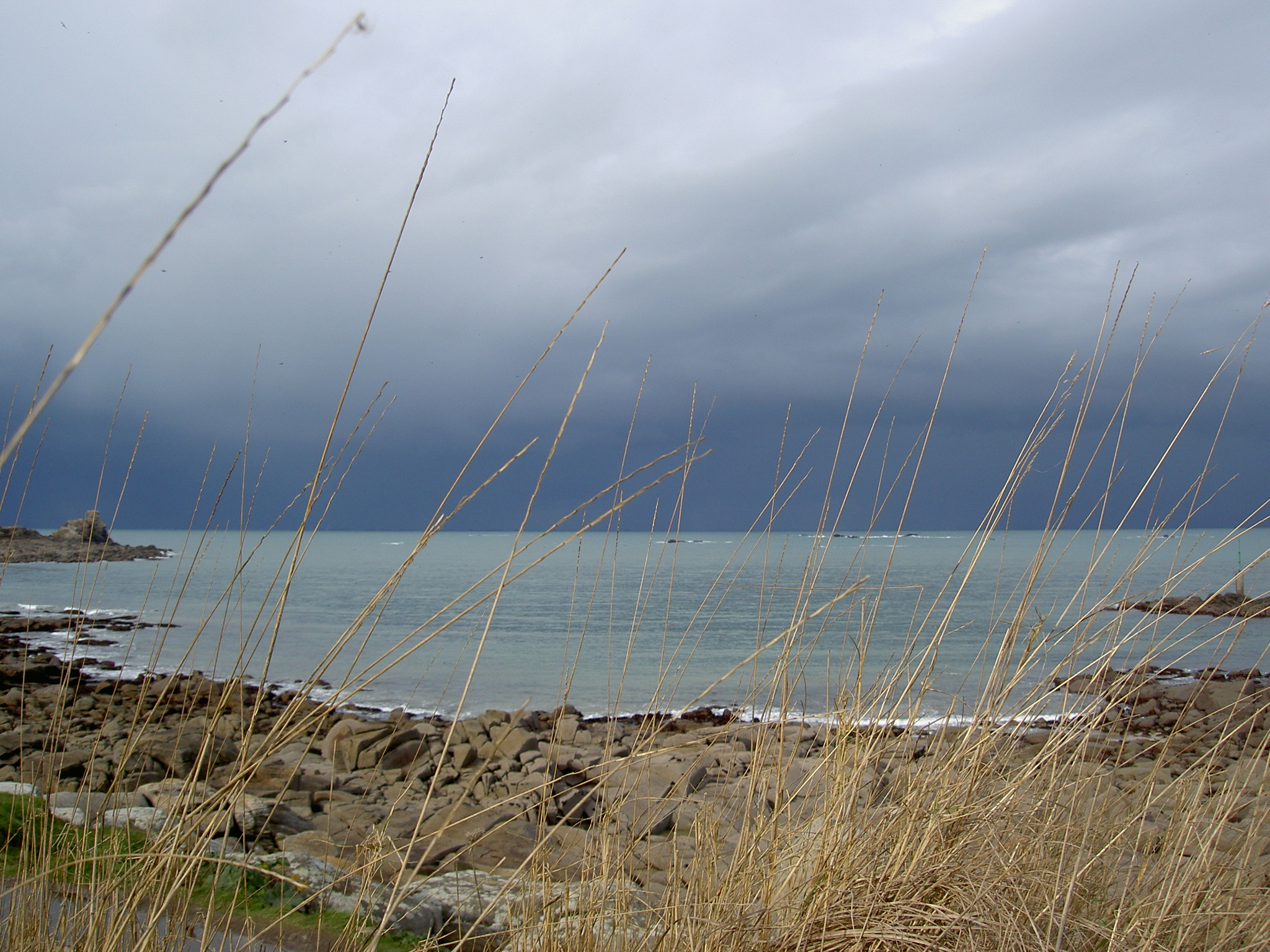 Les Saisons De La Tempête Relié C’est quoi, c’est où, c’est comment, l’Ile Grande ??? – Le rire de l