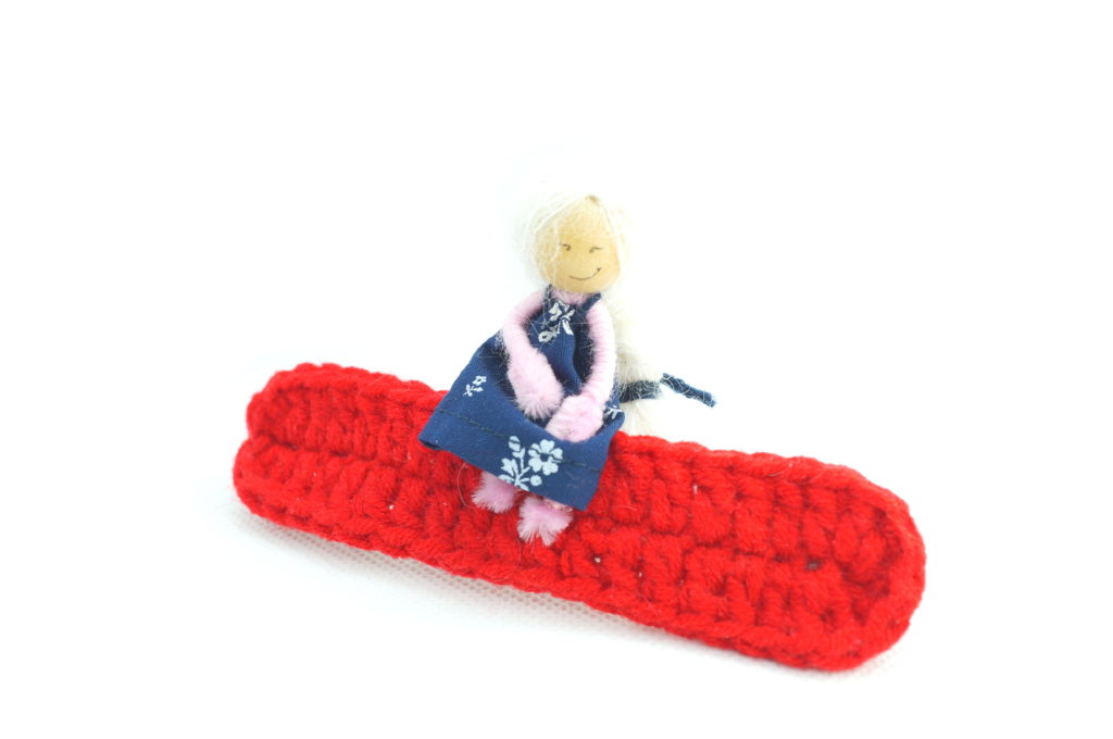 Barrette figurine rouge